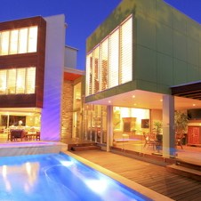 Glass house, Bargara, Matrix, louvre, pool lighting